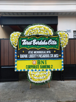 Papan Bunga Duka di Binong