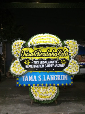 Papan Bunga Duka di Binong