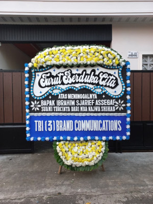 Papan Bunga Duka di Binong